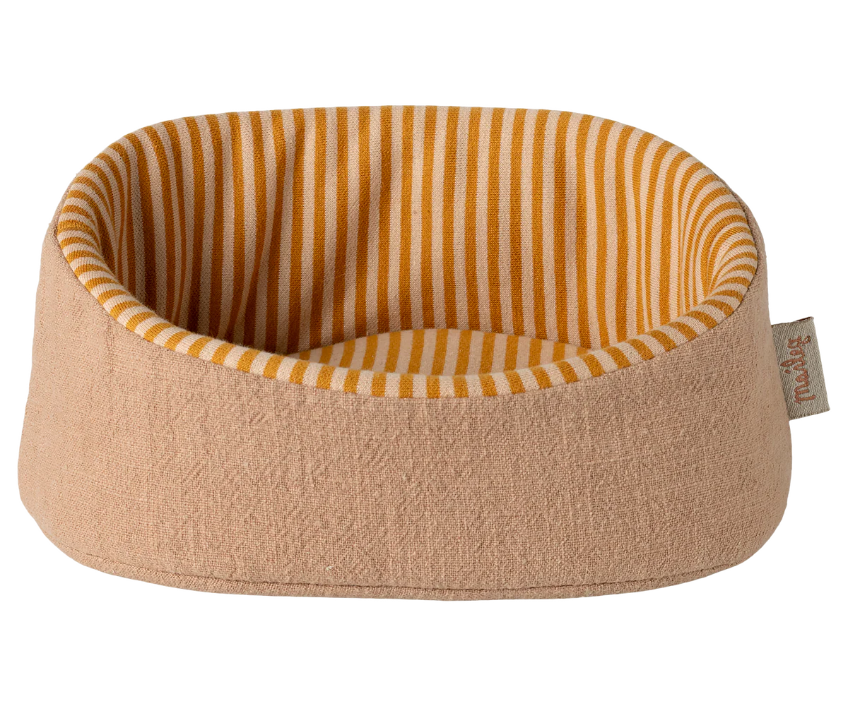 Pet Basket-Powder