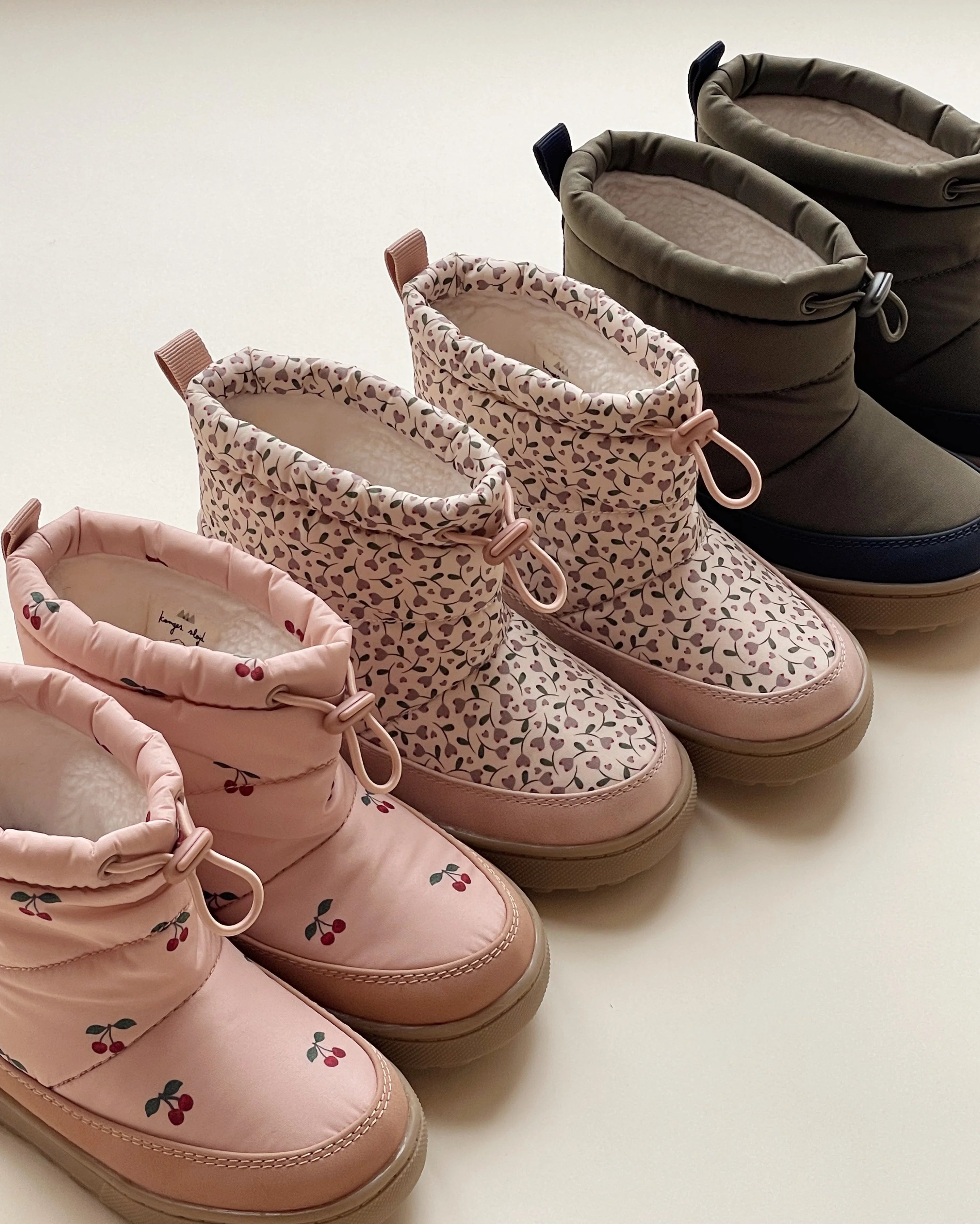STORMA BOOT - MILK TANK