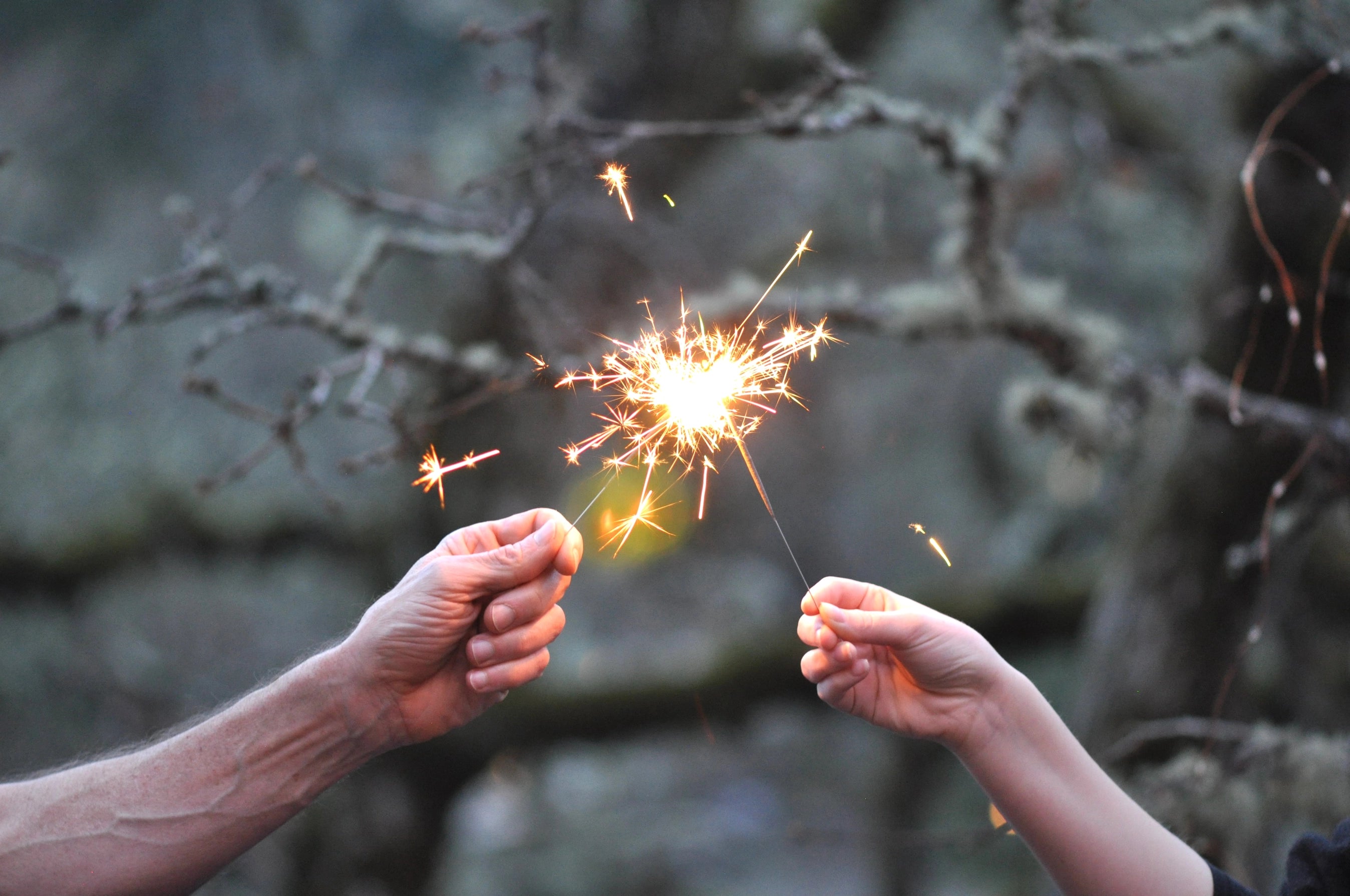 Deluxe 12" Sparklers - Celebrate