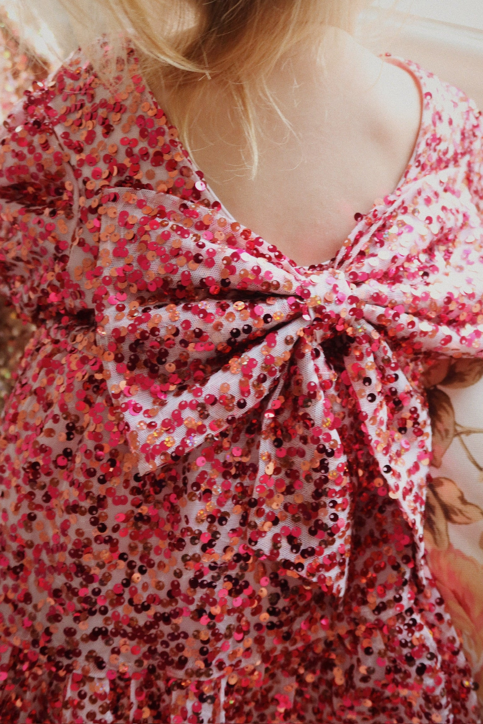 LILA SEQUINS BOW DRESS