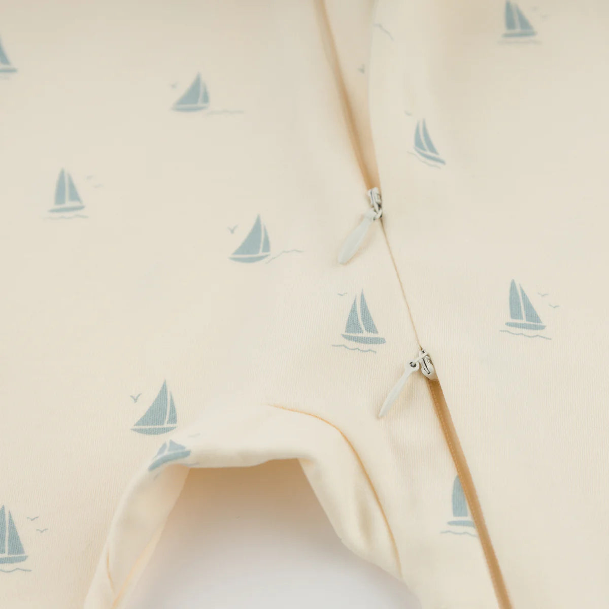 Mini Sailboats Print Zipper Footie