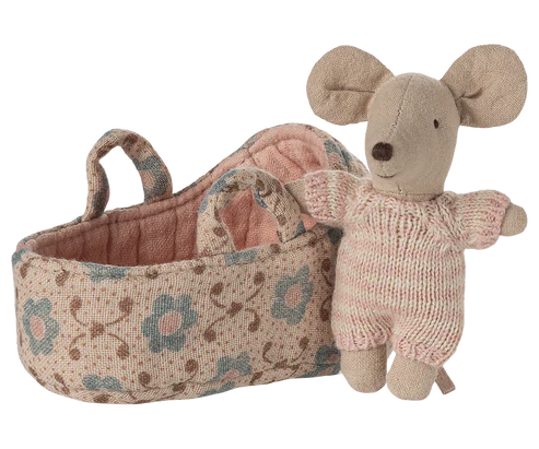 Baby mouse in carry cot - Rose