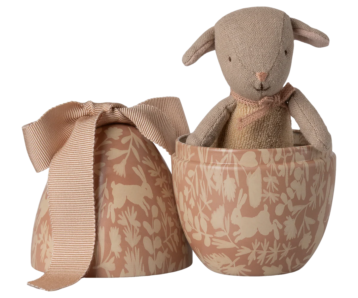 Easter Eggs with Micro Lamb, Small - Powder