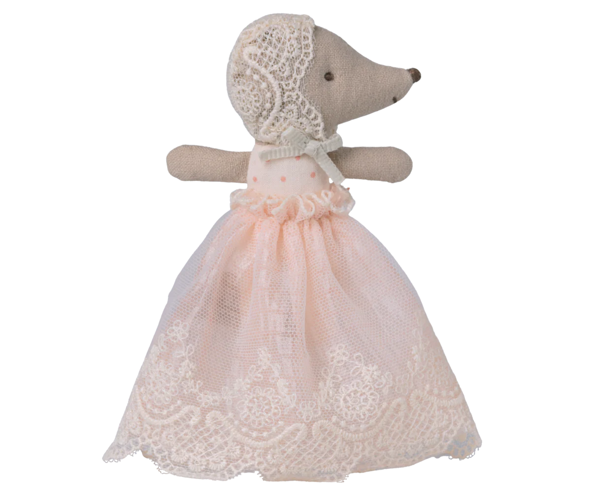 Baby mouse in gown - Powder by Maileg