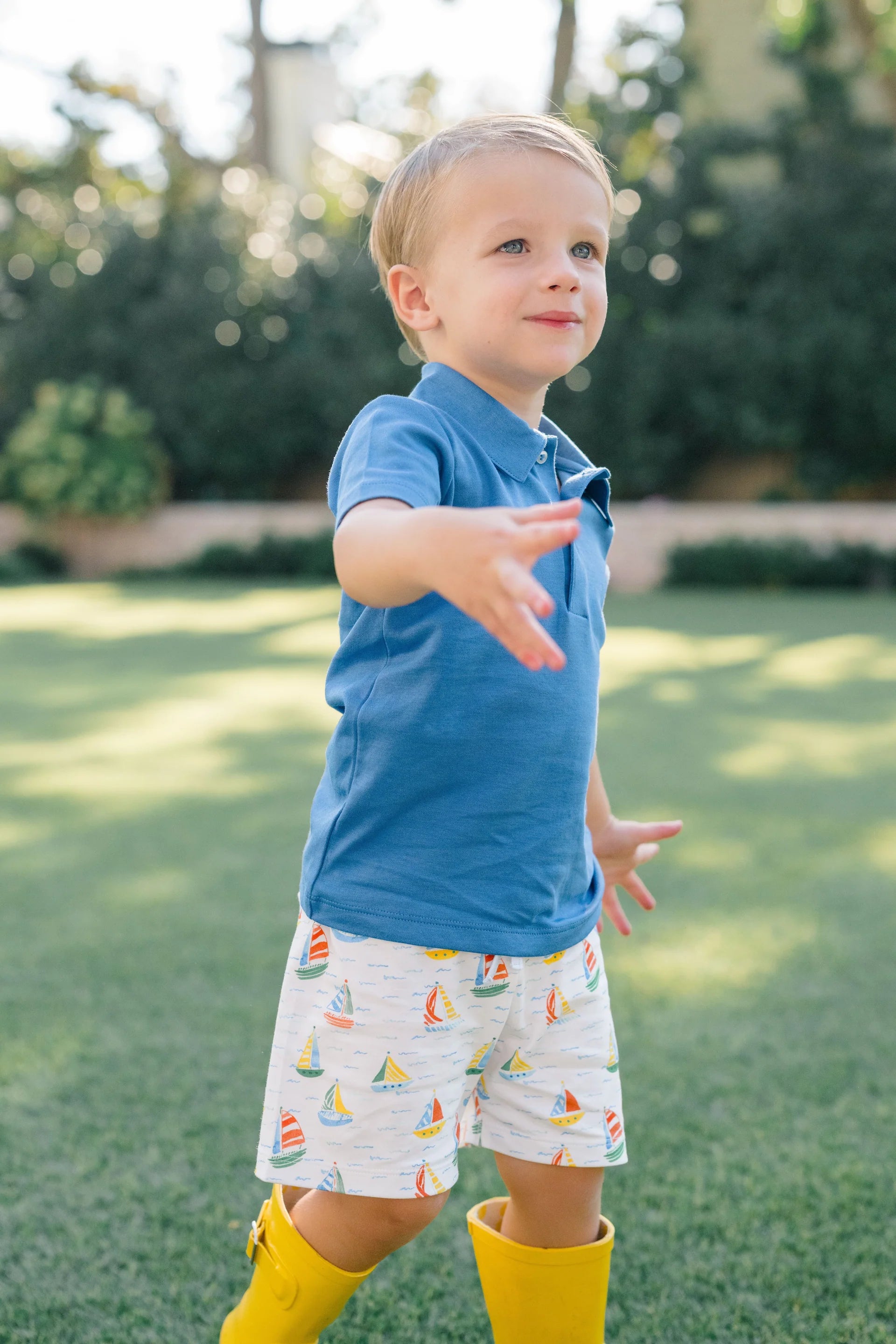 Shorts in Yacht Print