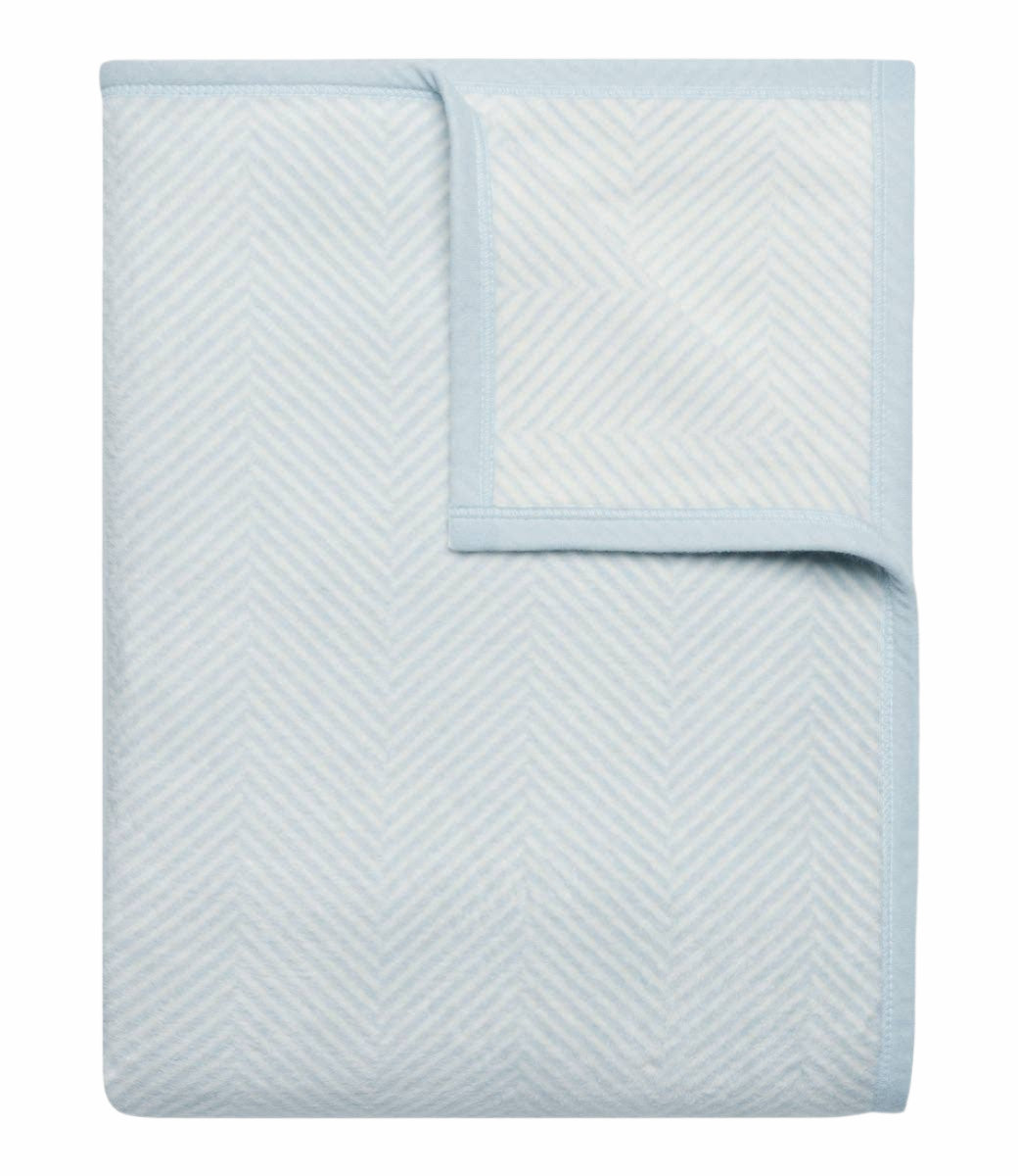 Midi Harborview Herringbone Sky Blanket