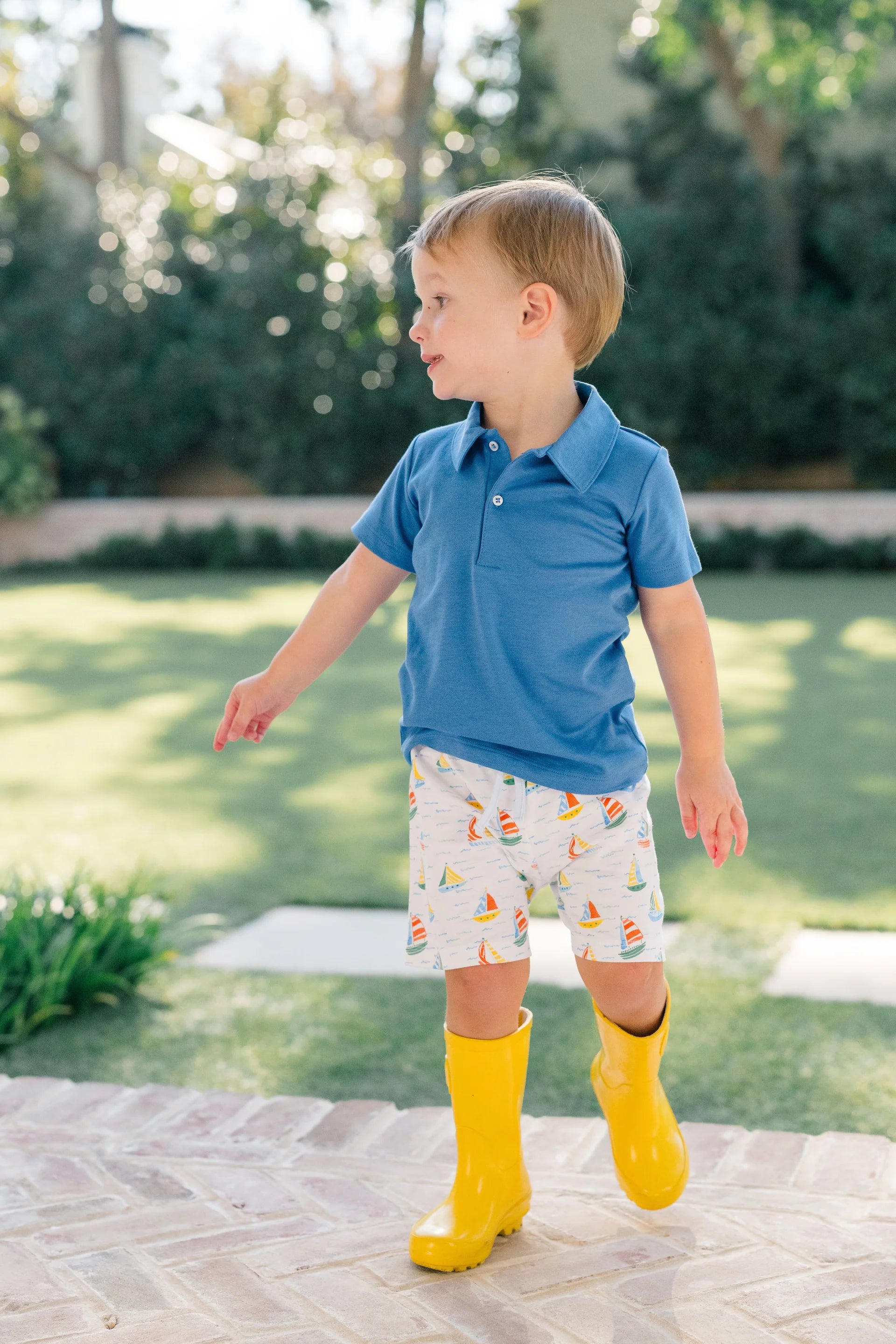 Shorts in Yacht Print