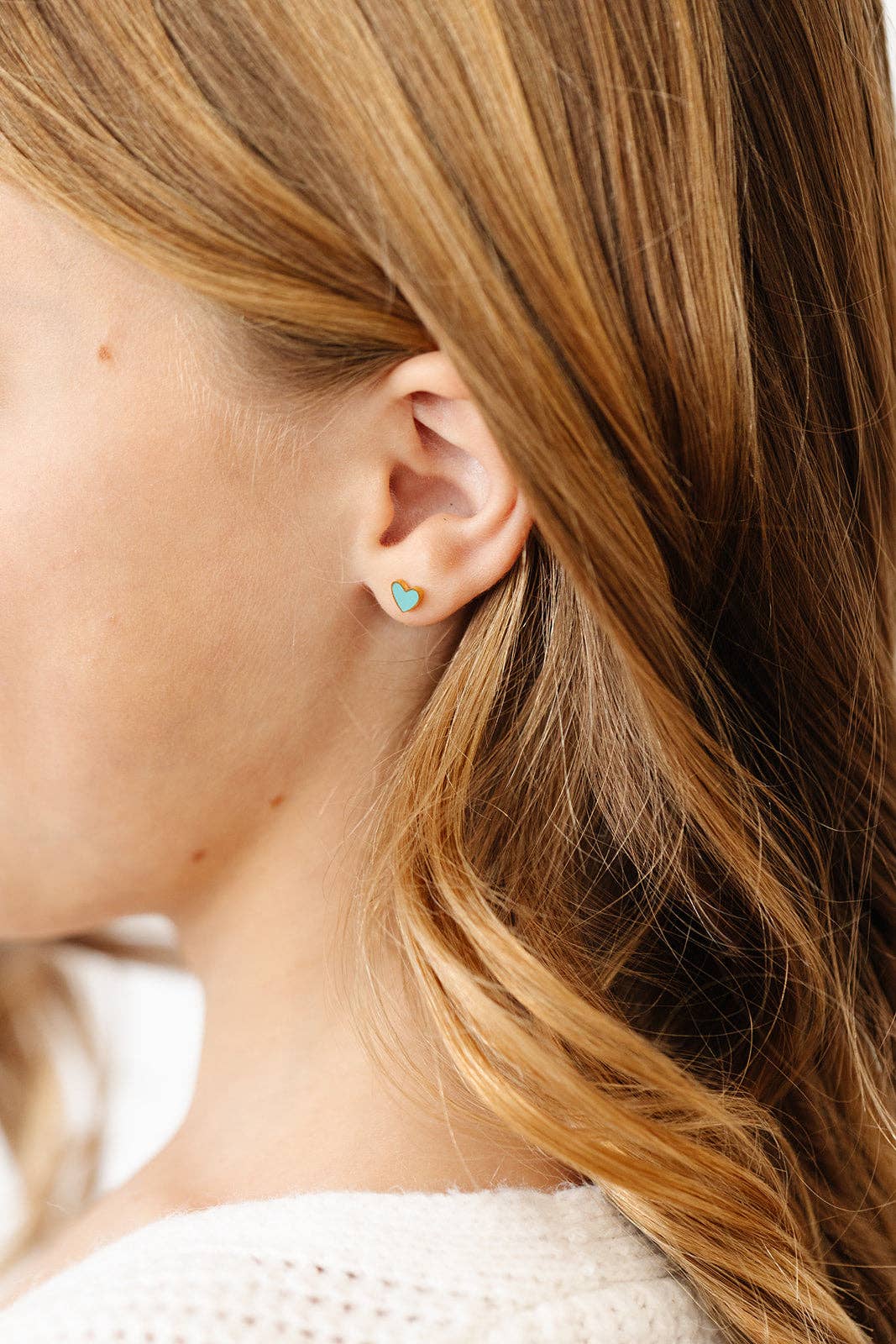 Enamel Heart Earring in Neutral