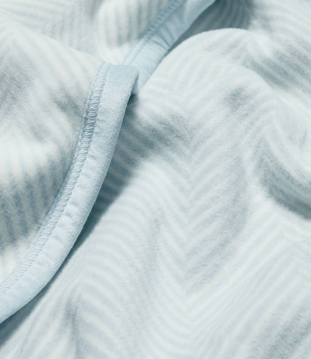 Midi Harborview Herringbone Sky Blanket
