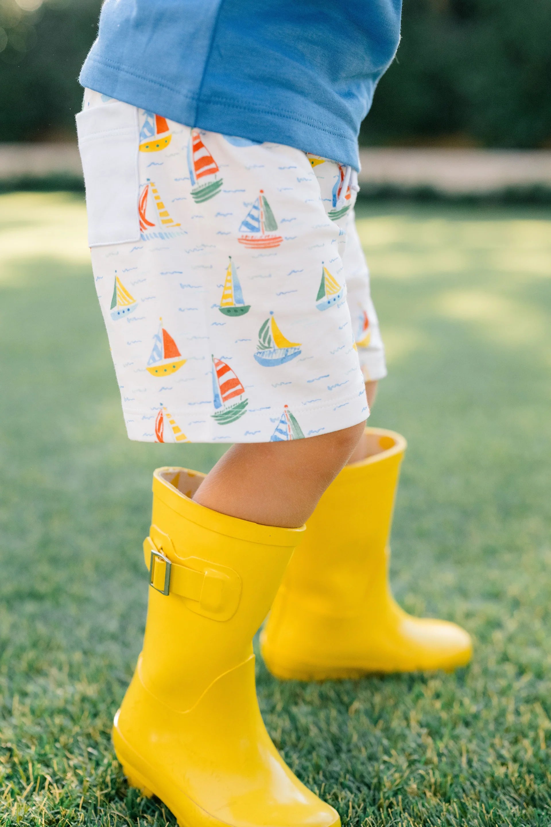 Shorts in Yacht Print