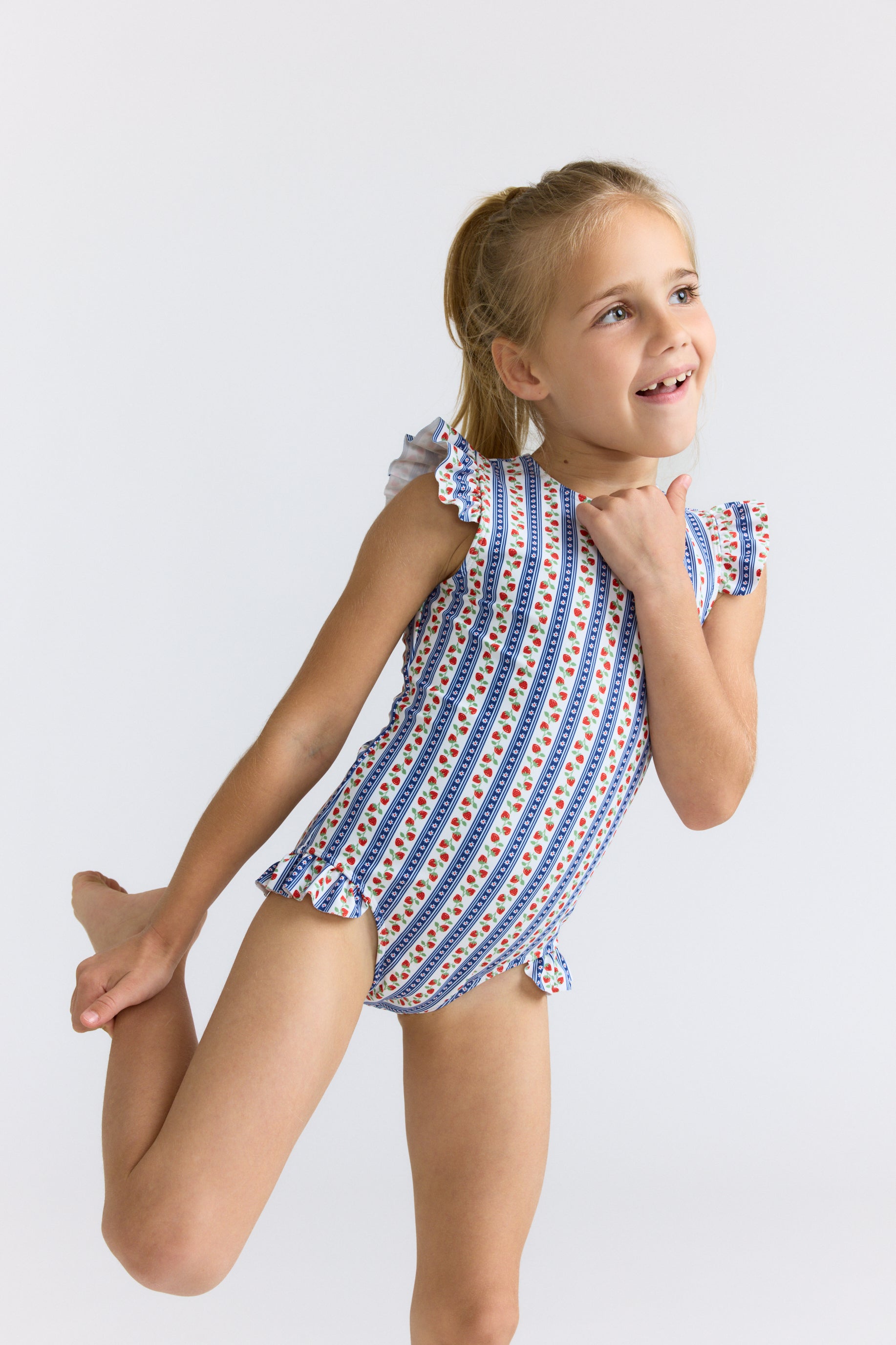 Girls Strawberry Fields Ruffle Cap Sleeve Rashguard SS26