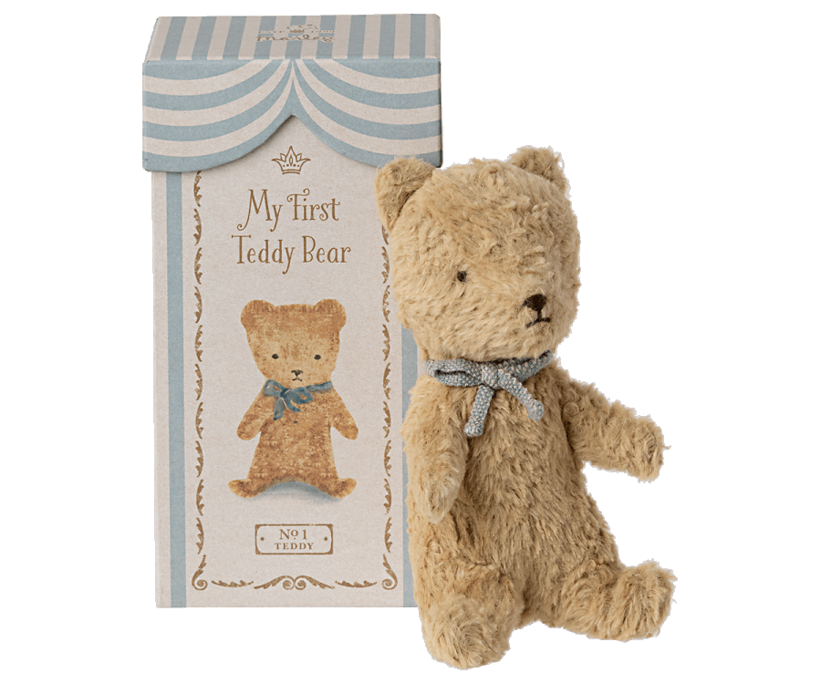 My first teddy - Sand